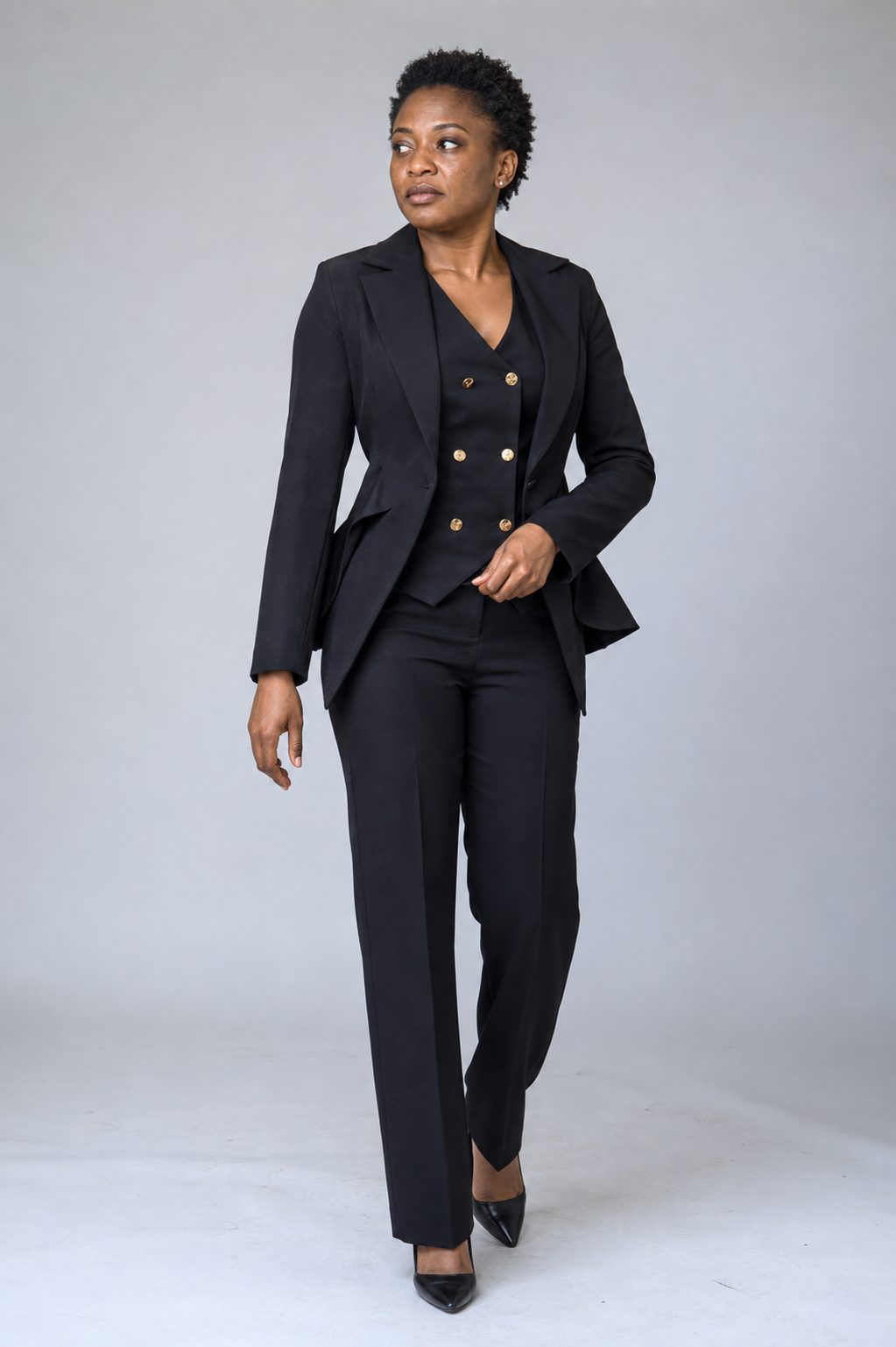 Damen-Hosenanzug 3-teilig aus Polyester — Zweireiher-Blazer, Weste und Hose