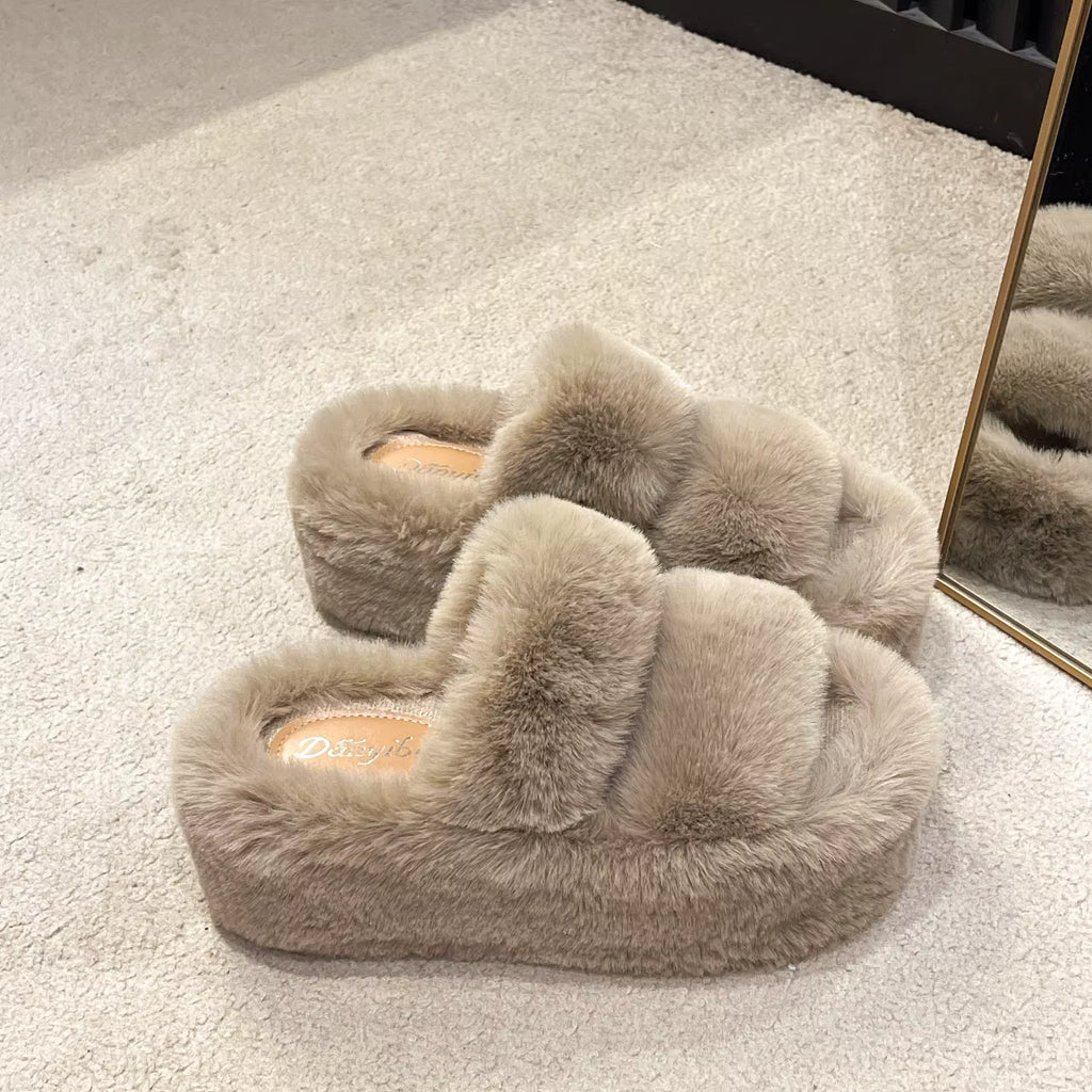 Premium Faux Fur Slippers – Thick 7 cm Sole, Open‑Toe Comfy Style - Luxxella
